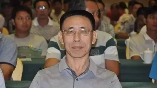 杜国平关于南美白对虾塘水质管理的课件分享